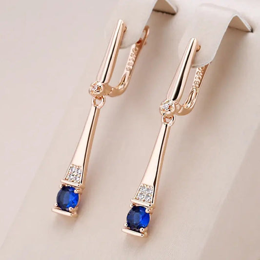 Elegante Ohrhänger mit Saphirblau Zirkonia und funkelnden Steinen