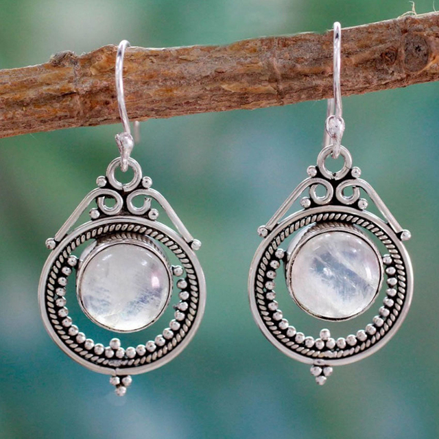 Boho Chic Mondstein Ohrringe für Damen im Vintage Stil