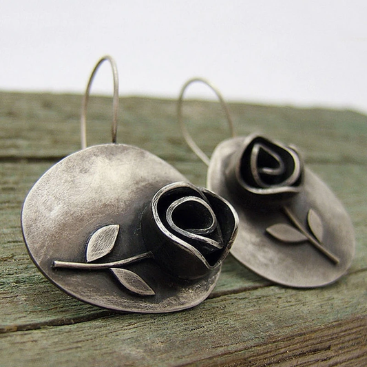 Antike Rosen Ohrhänger aus geschwärztem Metall im Vintage-Stil