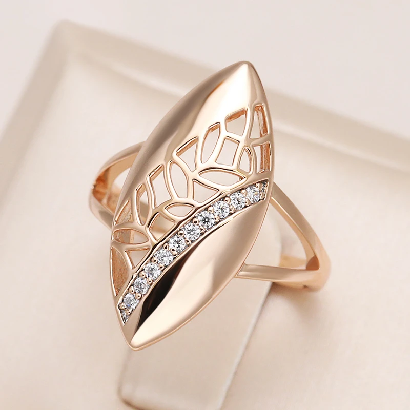 Eleganter glänzender Doppel-Knopf-Ring