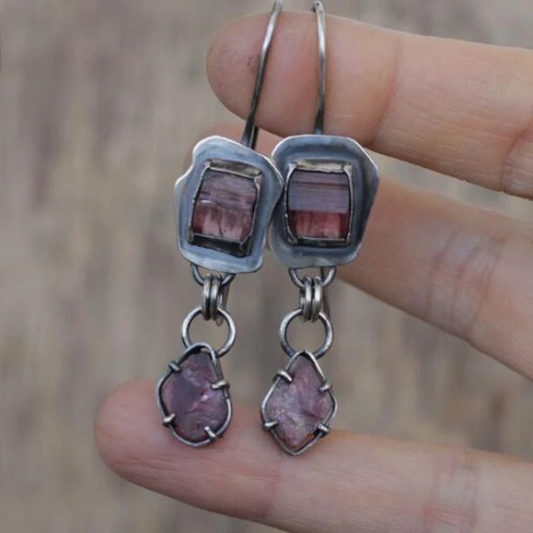 Boho Ohrringe mit naturbelassenen rosa Turmalin Rohkristallen