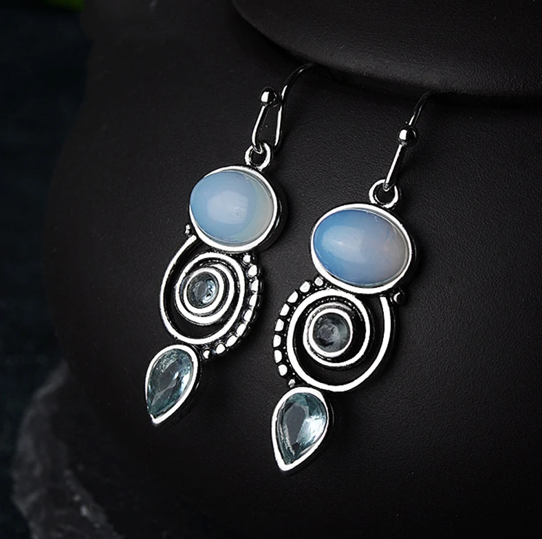 Boho Vintage Ohrringe mit Opal Stein und blauen Zirkonia Tropfen