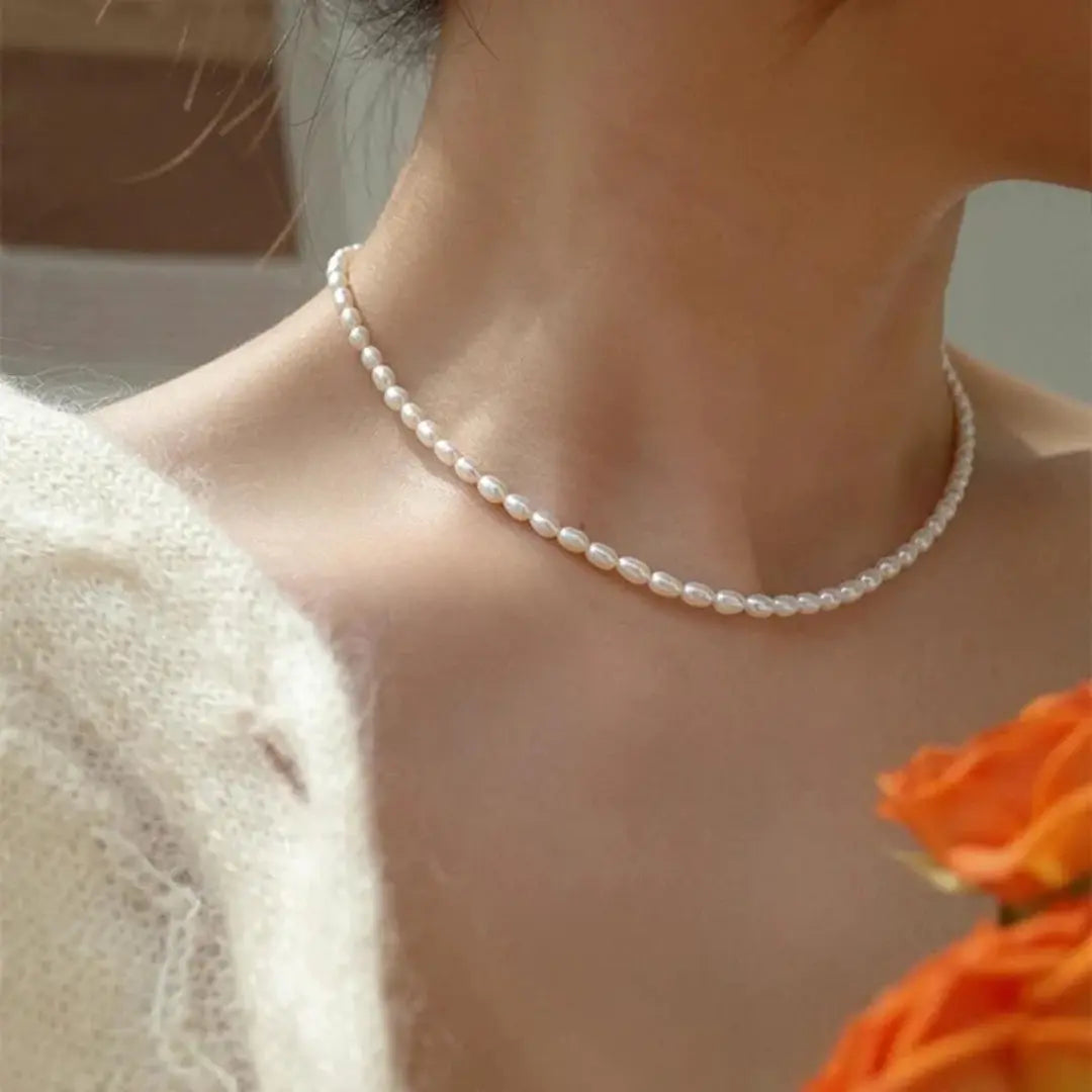 Elegante Halskette mit zarten Süßwasserperlen für jeden Tag