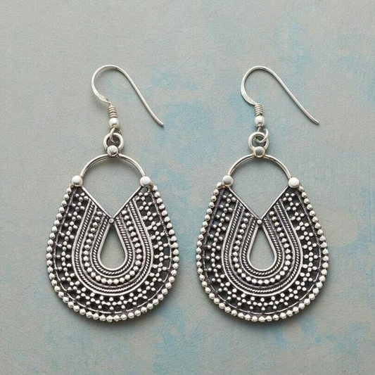 Vintage filigrane Ohrringe in Tropfenform mit ethnischem Mandala-Design