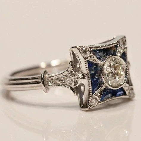 Quadratischer Vintage-Ring mit blauem Zirkonia