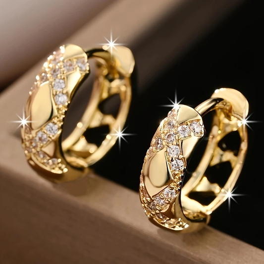 Glamouröse Klappcreolen mit Pavé-Zirkonia und elegantem Herz-Design