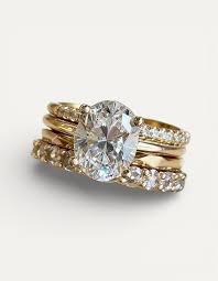 Vintage-Ring, besetzt mit glänzenden Zirkonia