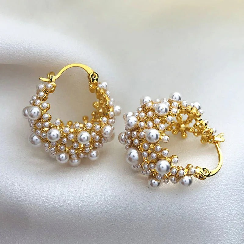 Vintage Perlen Creolen mit glänzendem Gold-Ton
