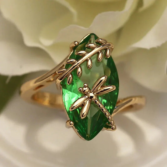 Vintage-Ring mit Kristall und Libelle