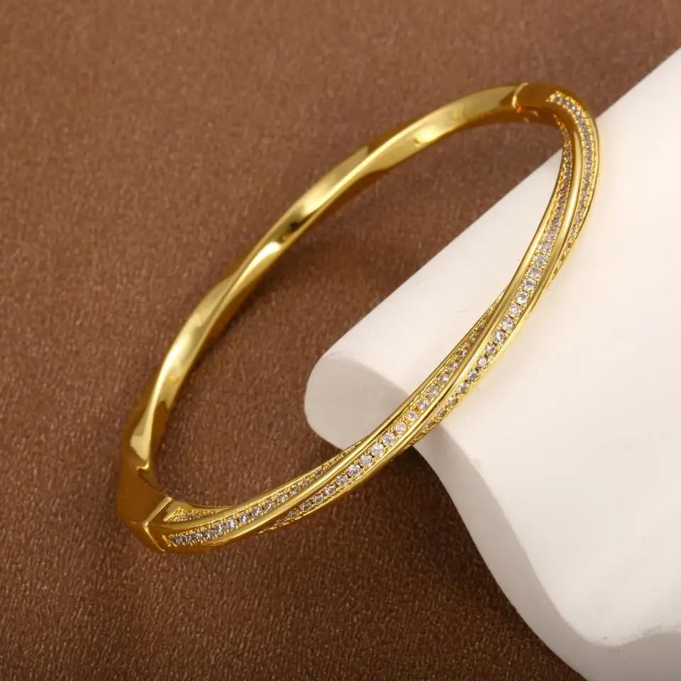Funkelndes Armband mit Zirkonia für elegante Damen