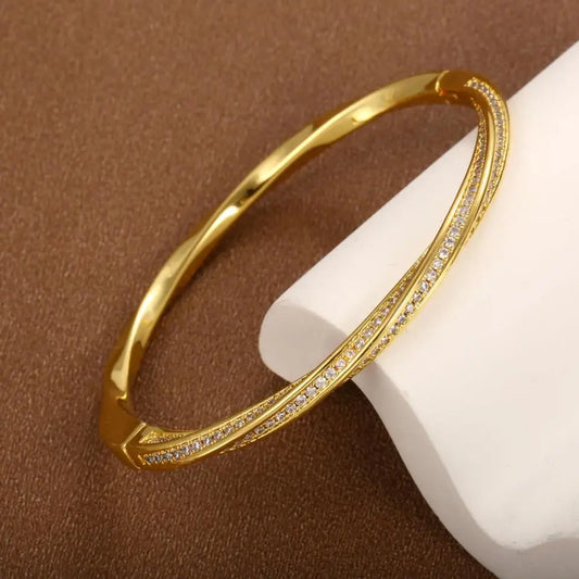 Funkelndes Armband mit Zirkonia für elegante Damen