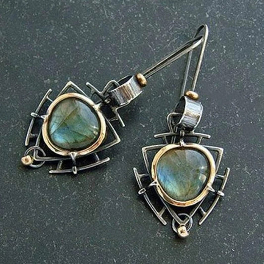 Vintage Ohrringe mit Labradorit und antikem Metall-Finish
